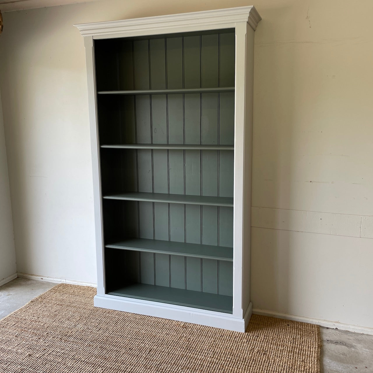 Country Farmhouse Bookshelf