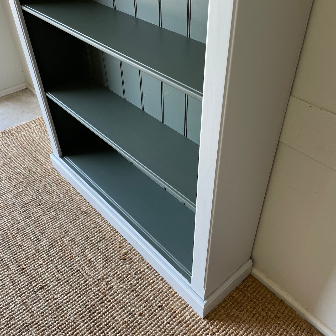 Country Farmhouse Bookshelf