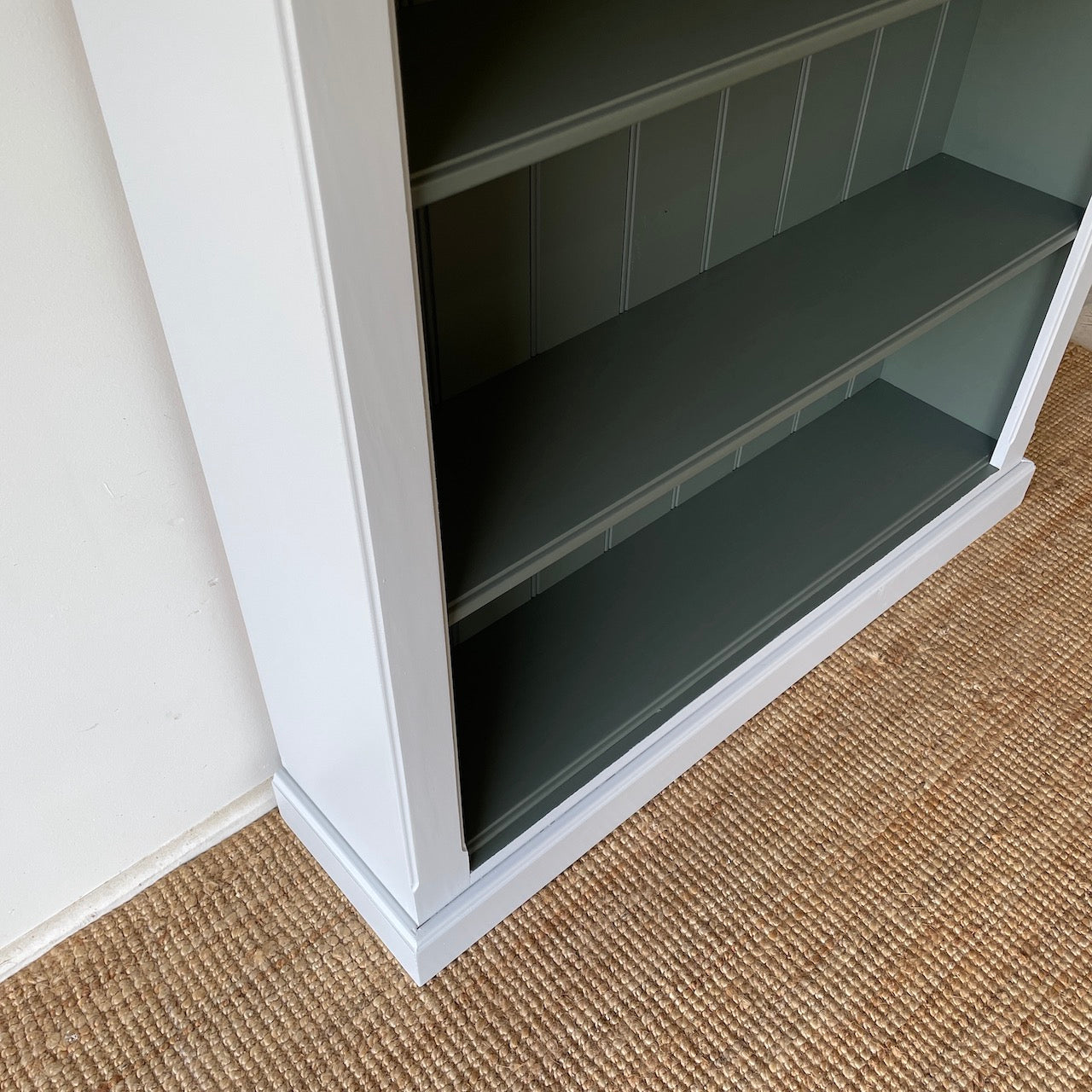 Country Farmhouse Bookshelf