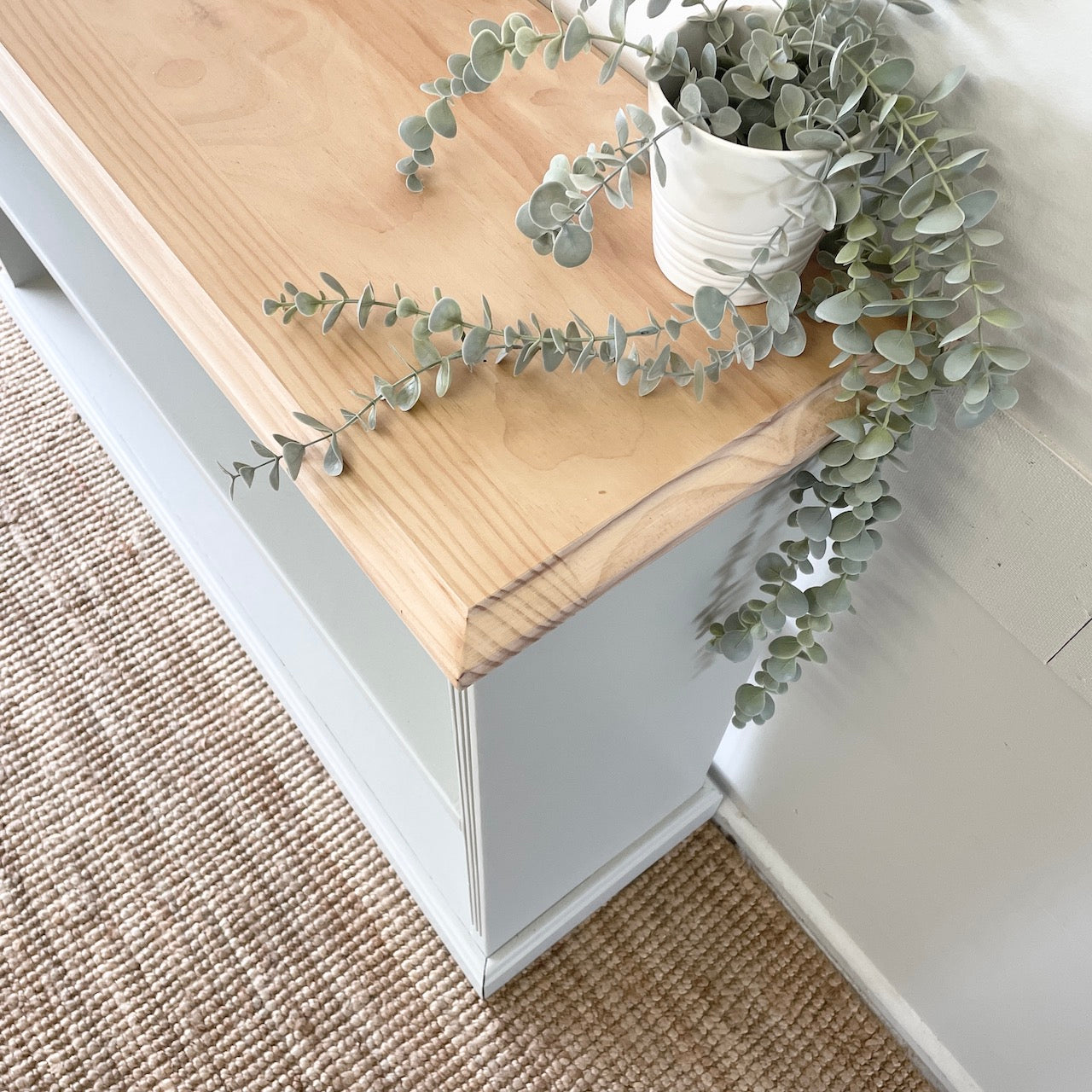 Country Farmhouse Bookshelf