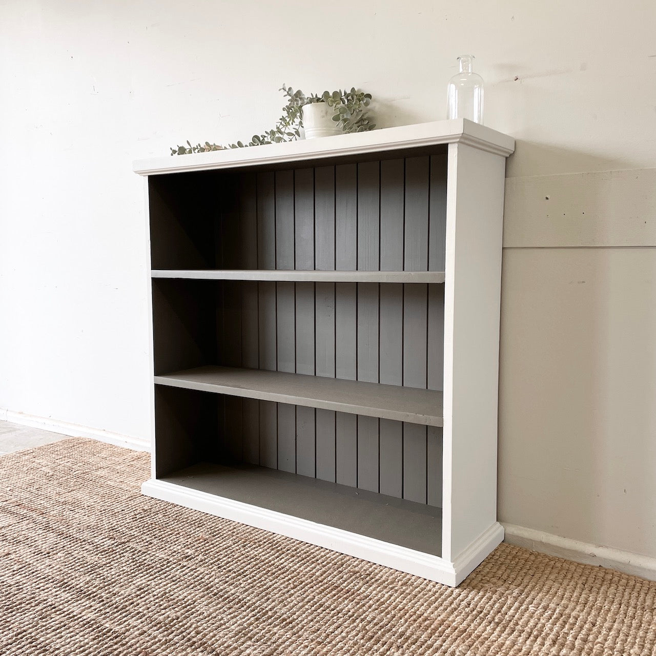 Country Farmhouse Bookshelf