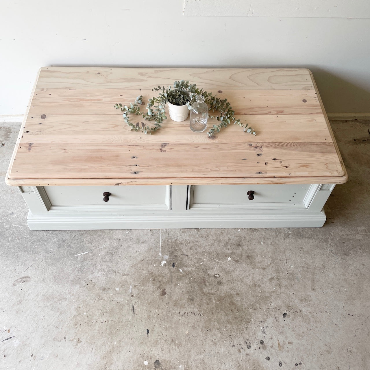 French Farmhouse Coffee Table
