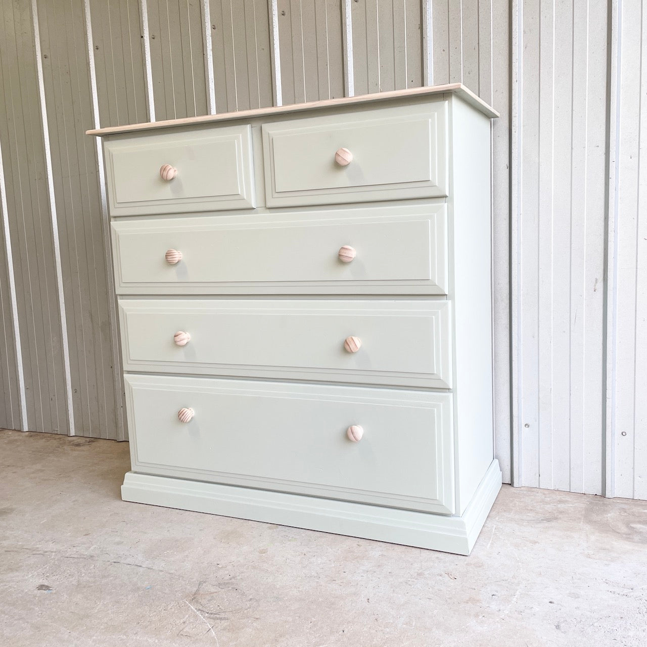 Country Farmhouse Chest of Drawers