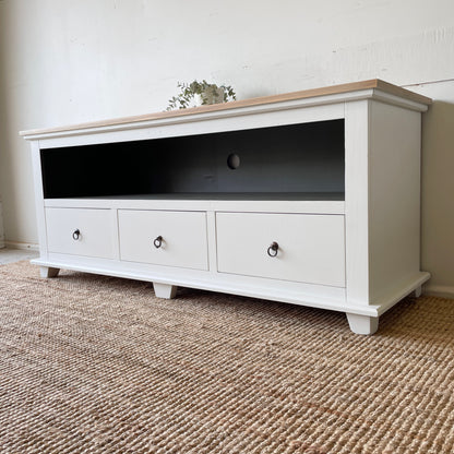 Hamptons Style Entertainment Unit