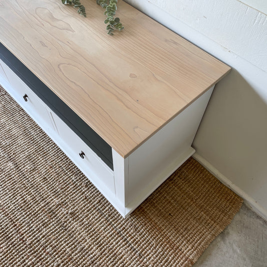 Hamptons Style Entertainment Unit