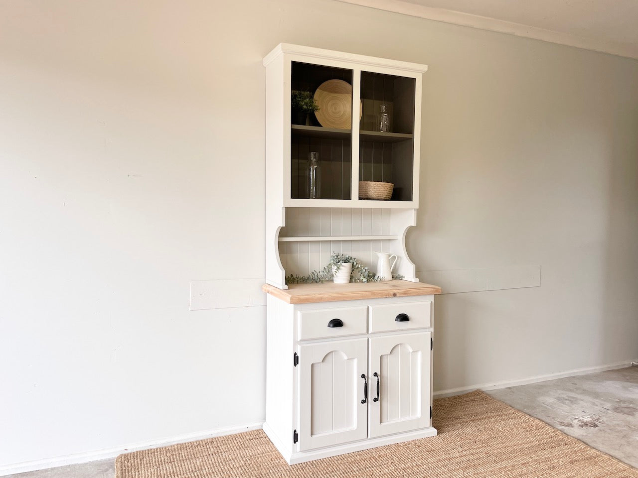 Hamptons Country Buffet Hutch