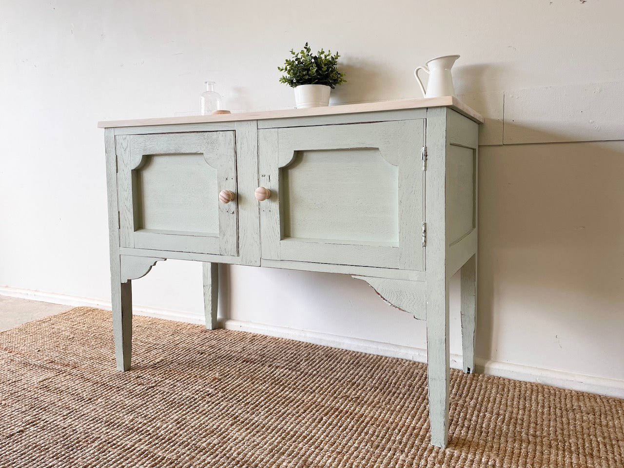 Cottage Farmhouse Washstand