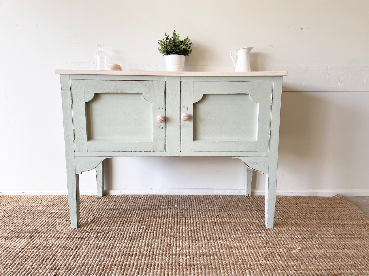 Cottage Farmhouse Washstand