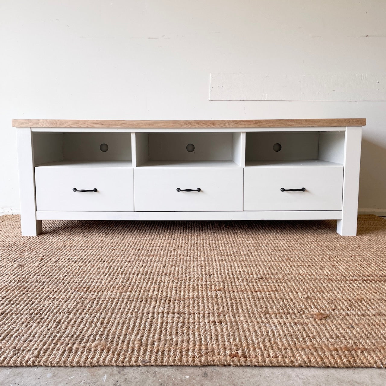 Hamptons Style Entertainment Unit