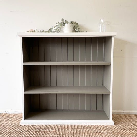 Country Farmhouse Bookshelf