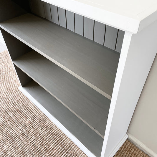 Country Farmhouse Bookshelf