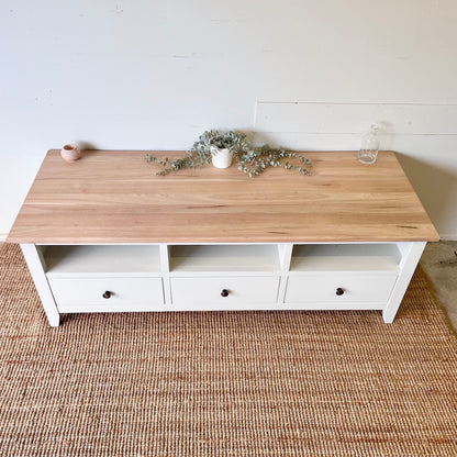 Hamptons Style Entertainment Unit