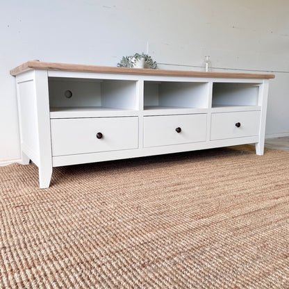 Hamptons Style Entertainment Unit