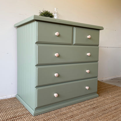 Country Farmhouse Bedroom Drawers