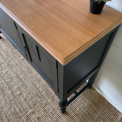 Hamptons Country Sideboard