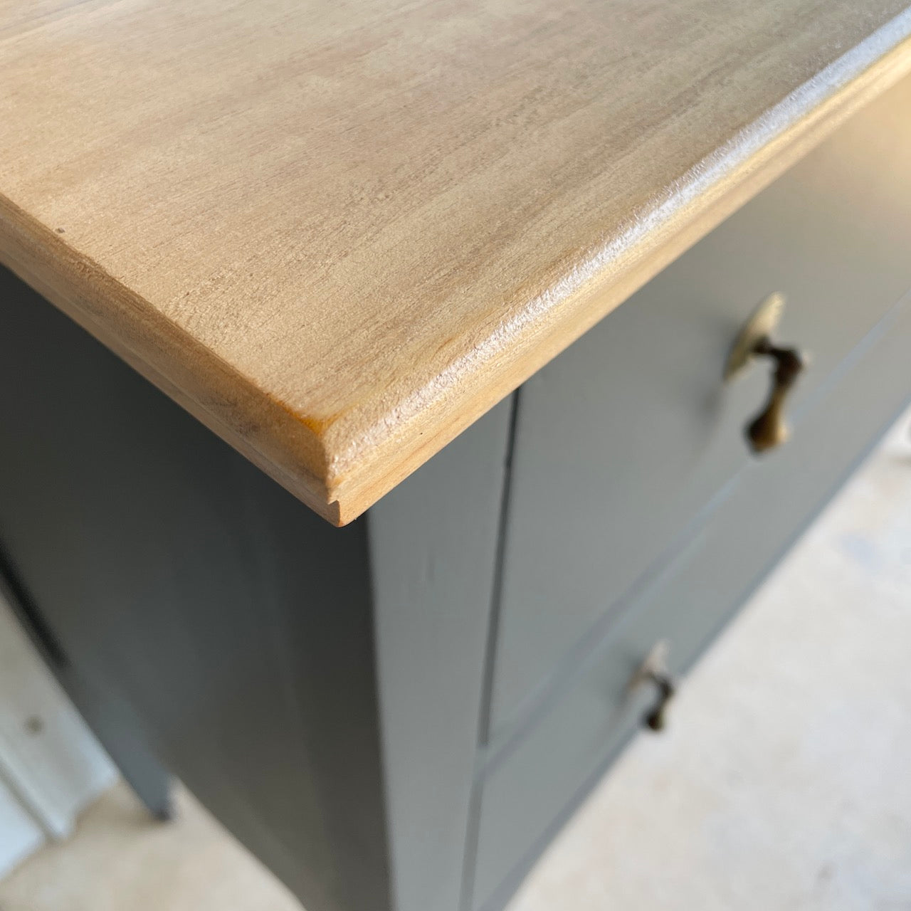 Modern Farmhouse Style Maple Timber Dresser