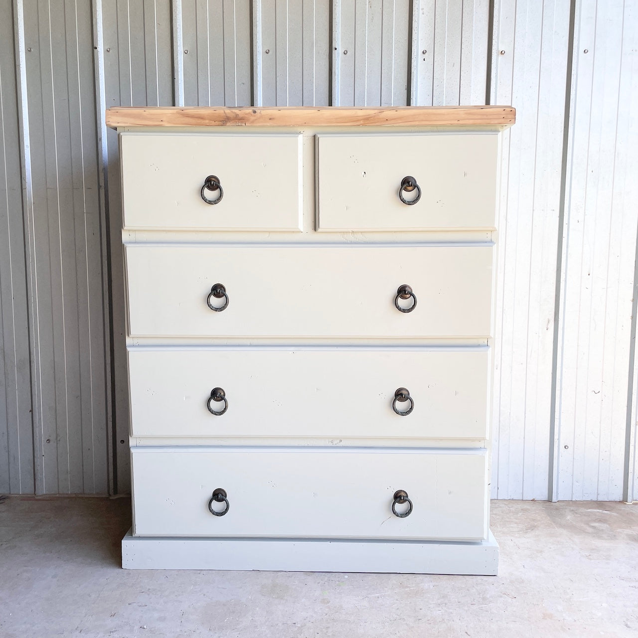Country Farmhouse Chest of Drawers