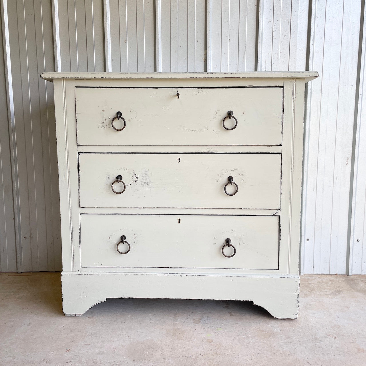 Rustic Farmhouse Bedroom Drawers