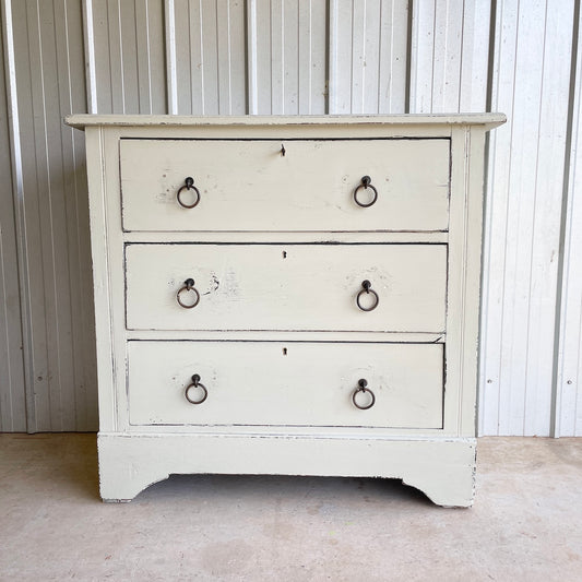 Rustic Farmhouse Bedroom Drawers