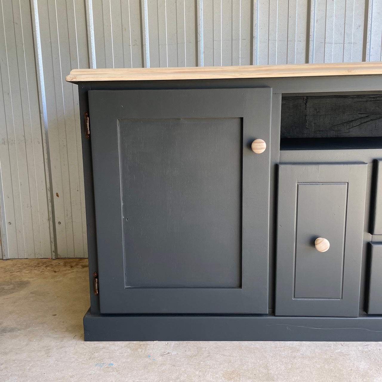 Farmhouse Style Entertainment Unit