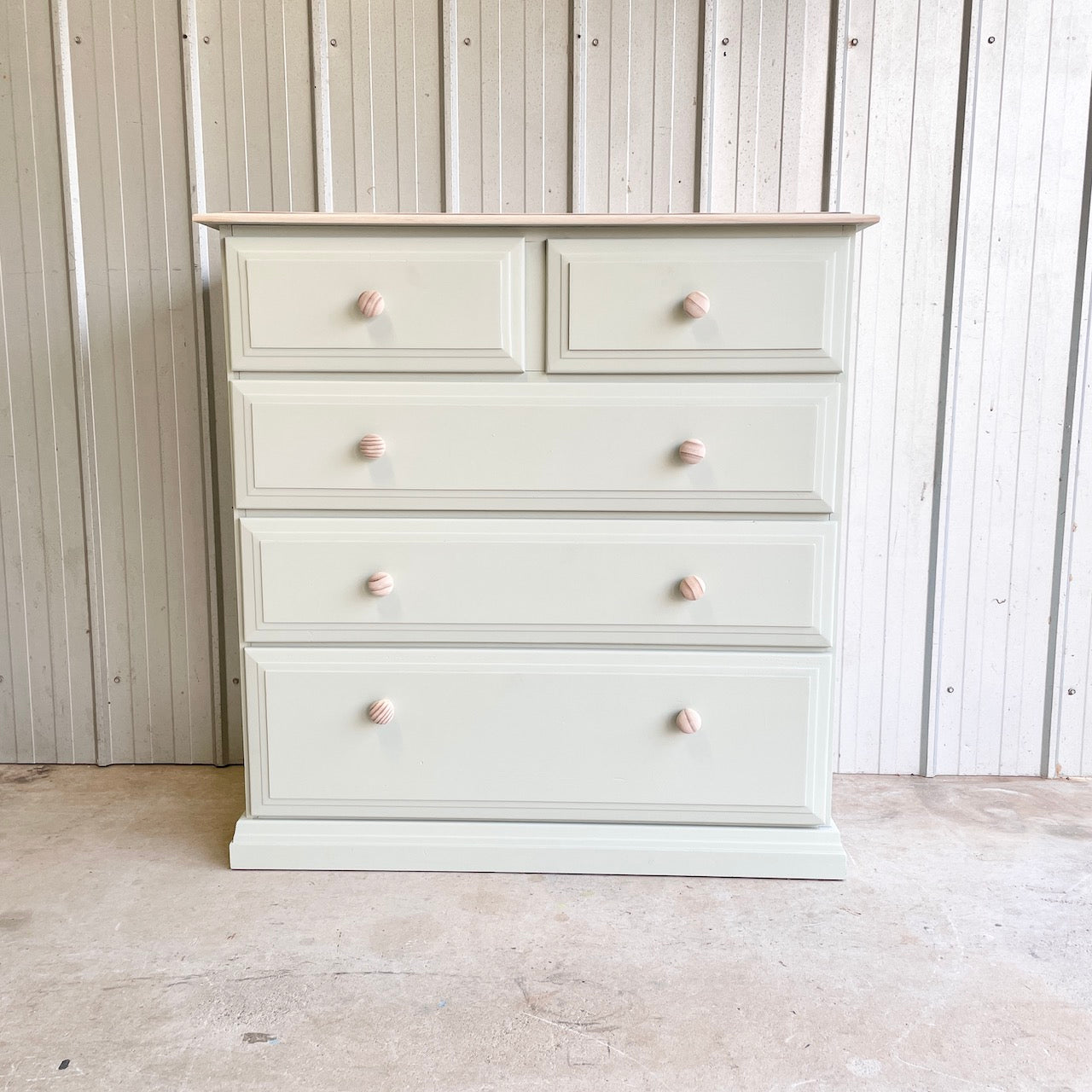 Country Farmhouse Chest of Drawers