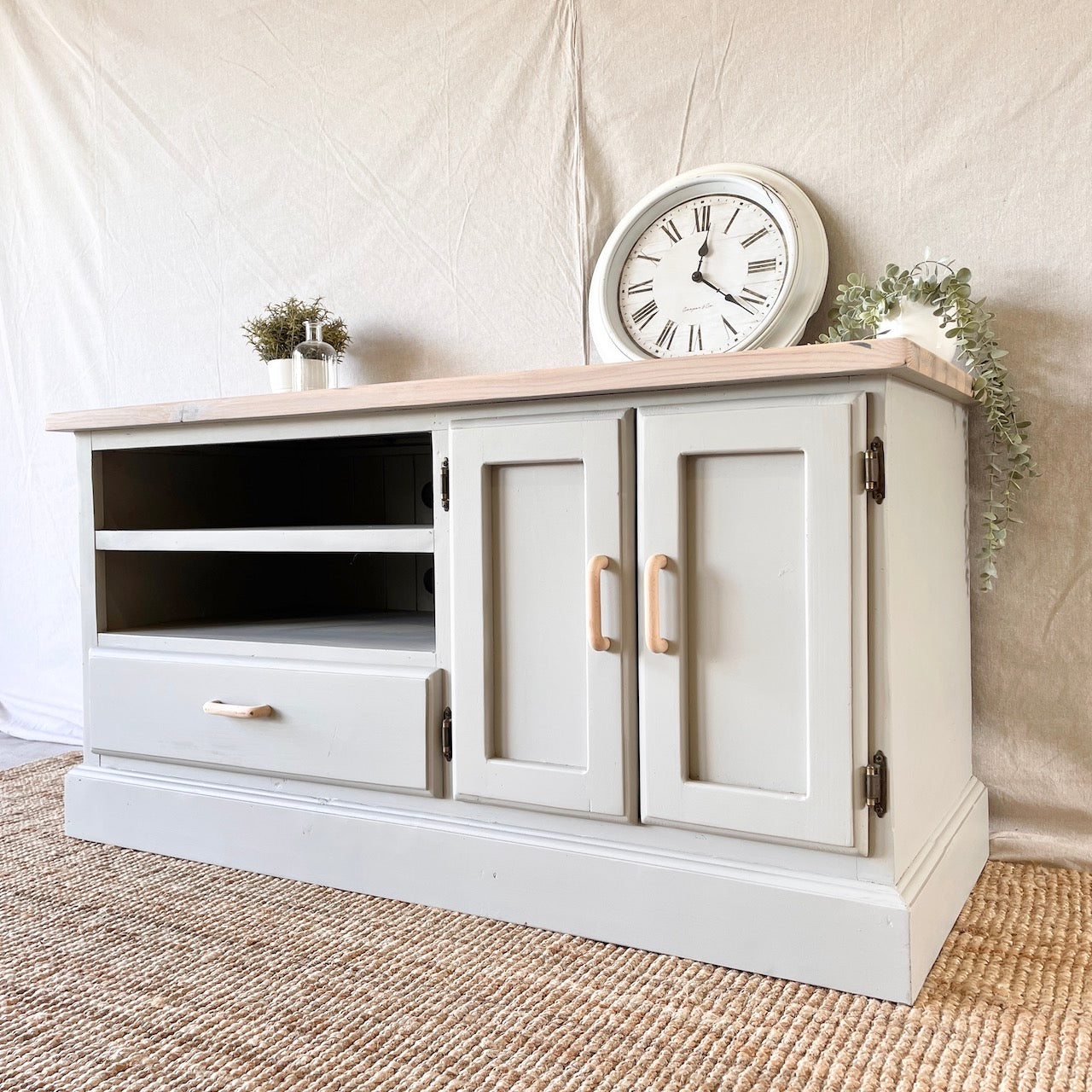 French Country Style Entertainment Unit