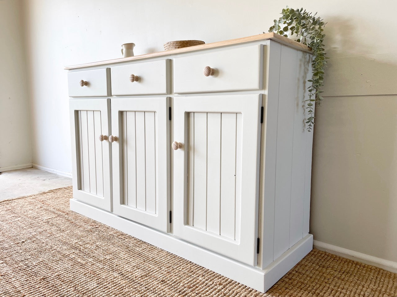 Hamptons Farmhouse Sideboard